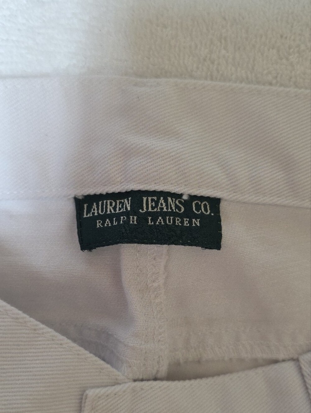 Lauren Ralph Lauren White Crop Jeans with Hand-Painted Floral Detail Waist 35 - Picture 3 of 7